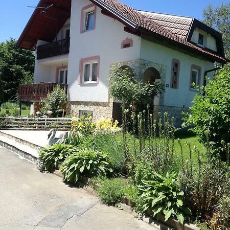 Apartman Jasmin Apartment Catrnja Exterior photo