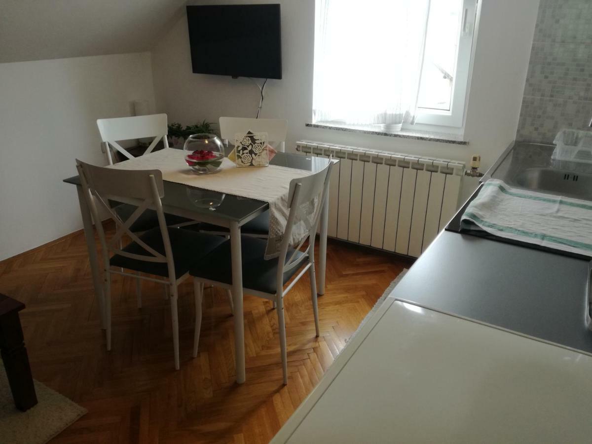 Apartman Jasmin Apartment Catrnja Exterior photo