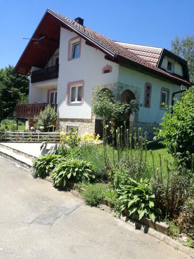 Apartman Jasmin Apartment Catrnja Exterior photo